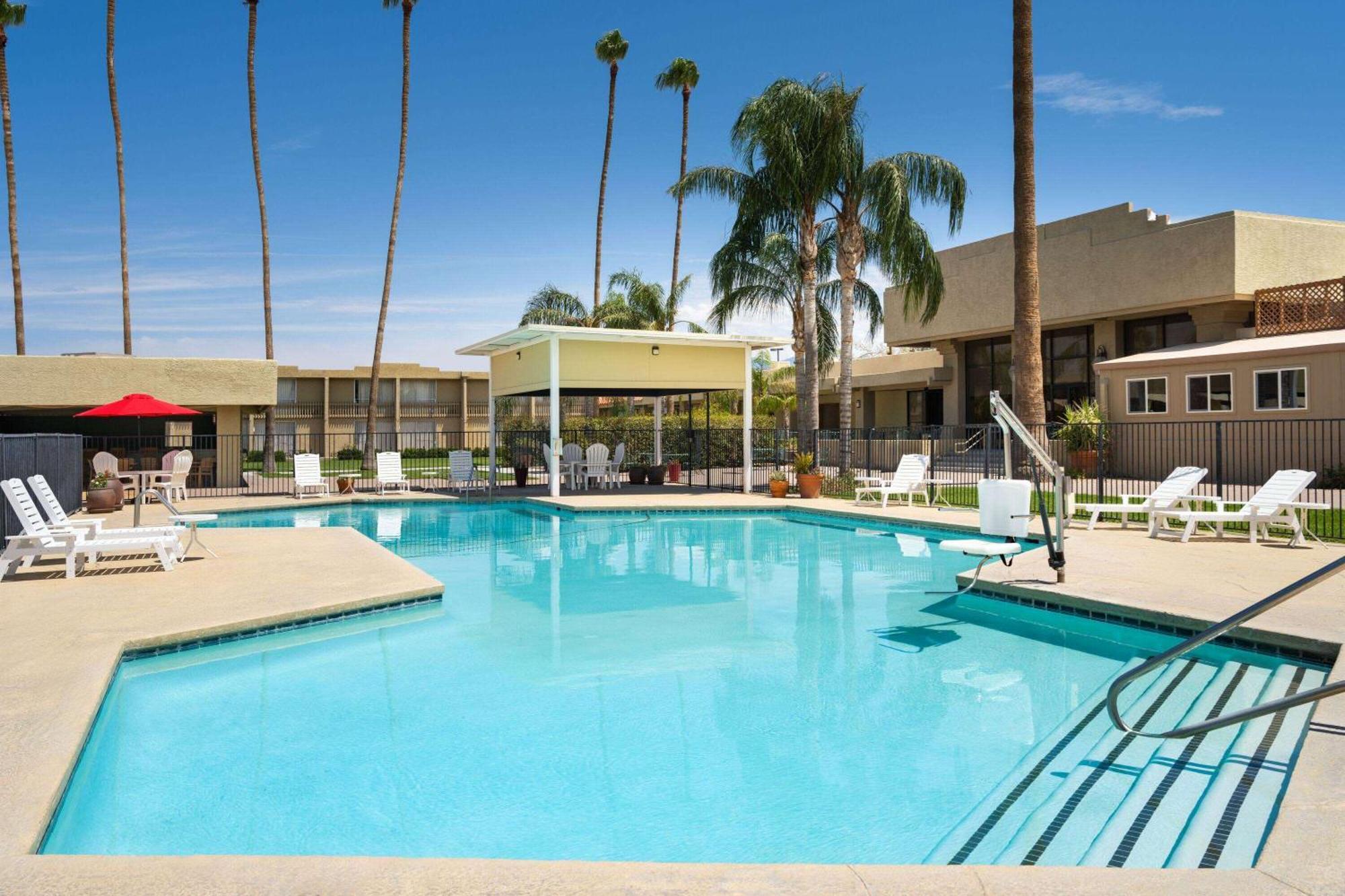 Ramada By Wyndham Tucson Hotell Eksteriør bilde