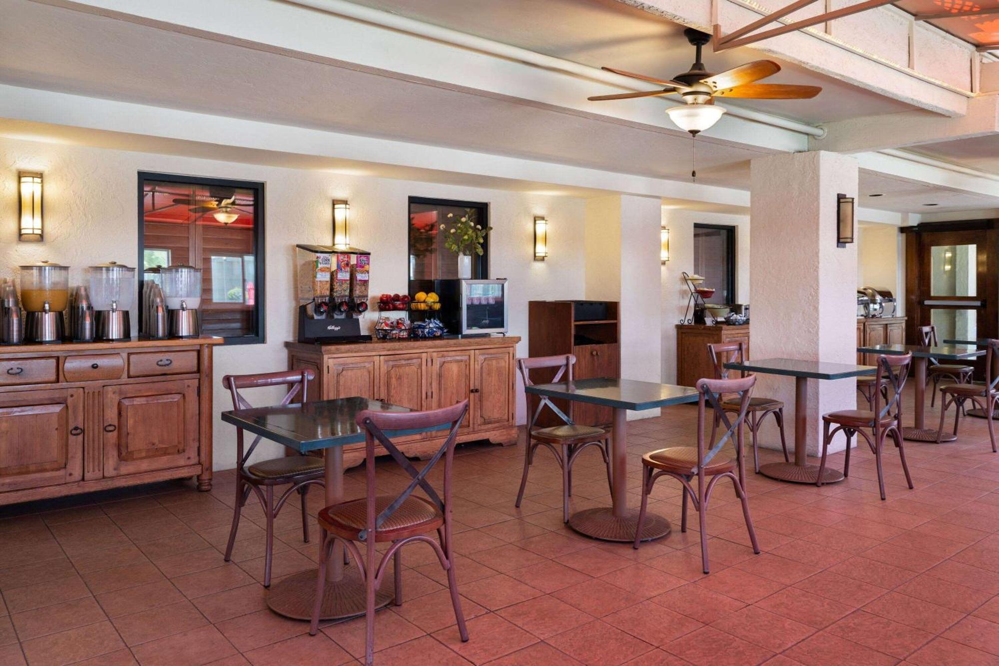 Ramada By Wyndham Tucson Hotell Eksteriør bilde