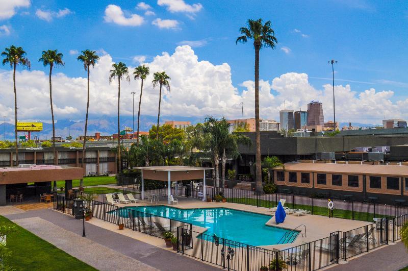 Ramada By Wyndham Tucson Hotell Eksteriør bilde